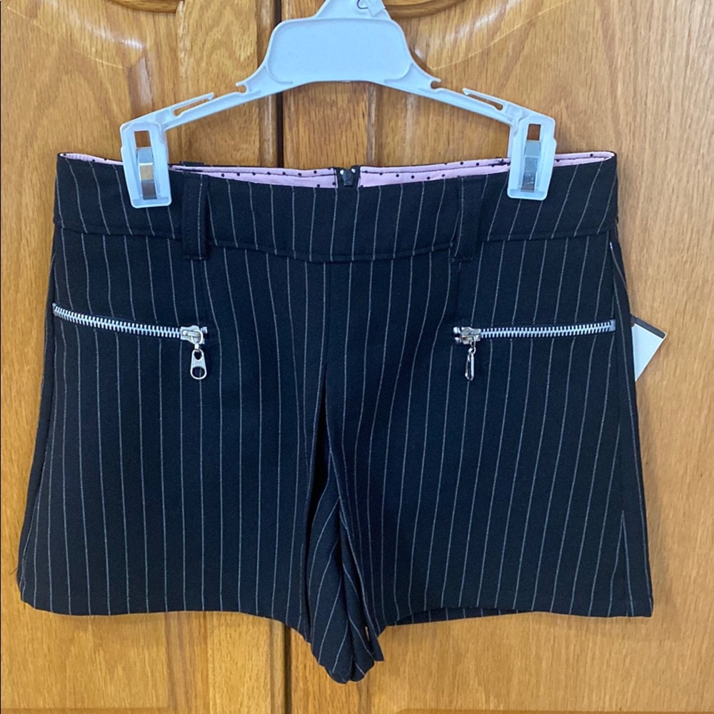 California Concepts brand Girls Skort. Size 10. New with tags.